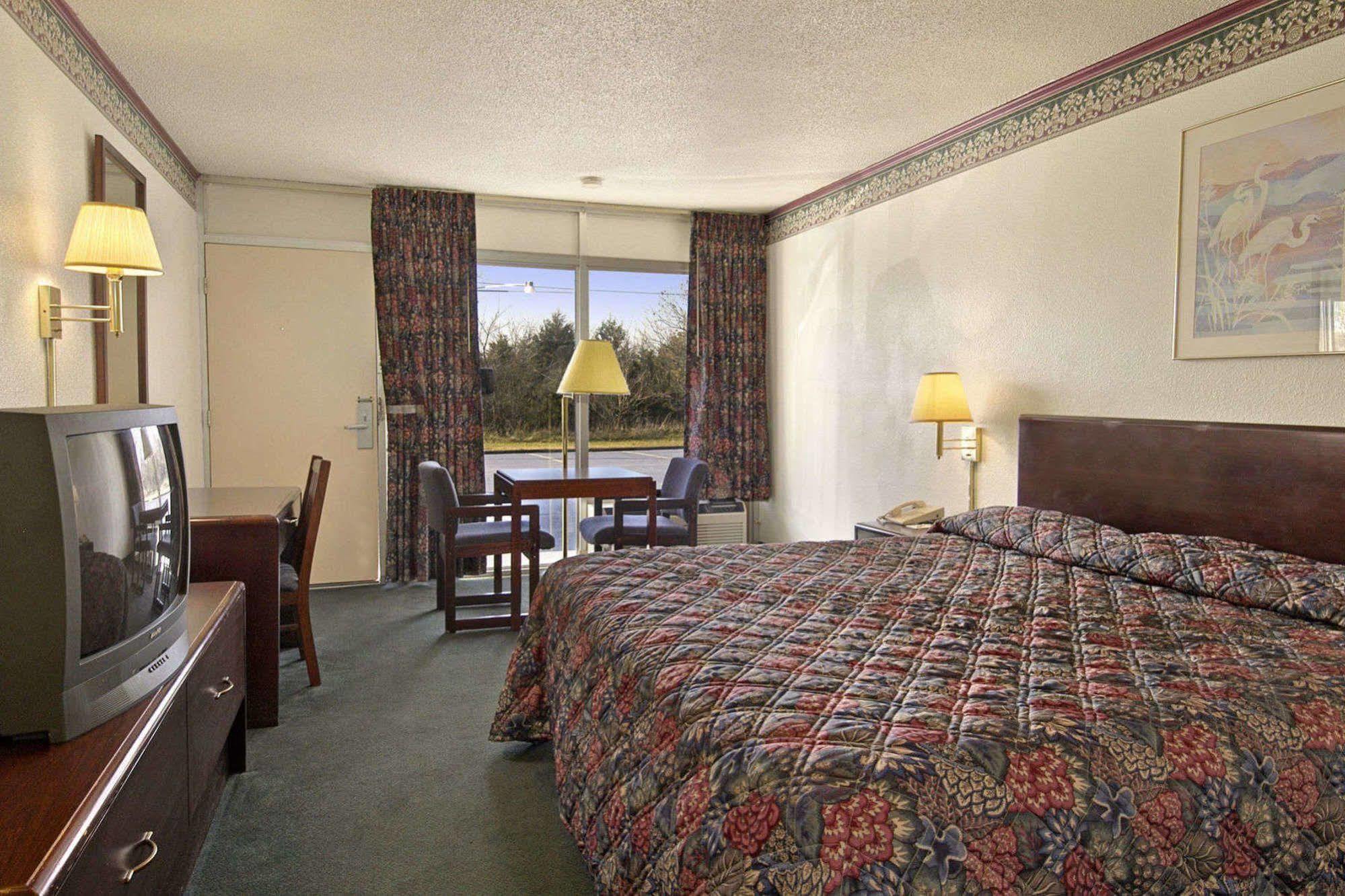 Budget Host Inn Лебанон Стая снимка