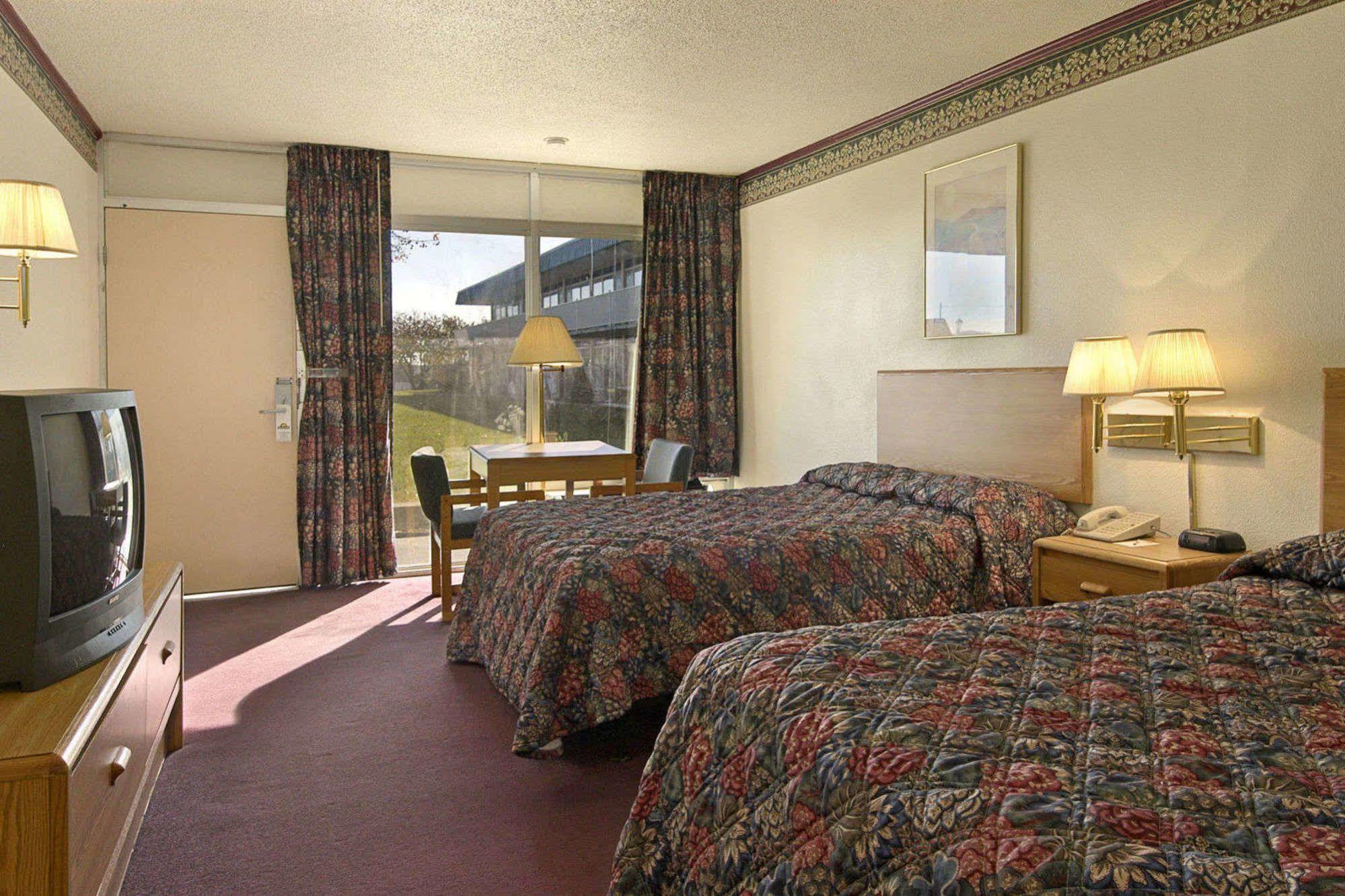 Budget Host Inn Лебанон Стая снимка