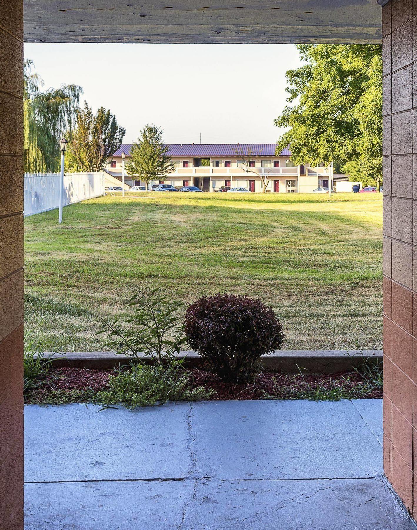 Budget Host Inn Лебанон Екстериор снимка